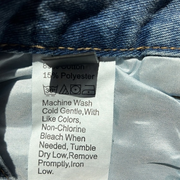 SHEIN Size XS Women’s Zip Up Front Blue Jean Shorts - Picture 6 of 7